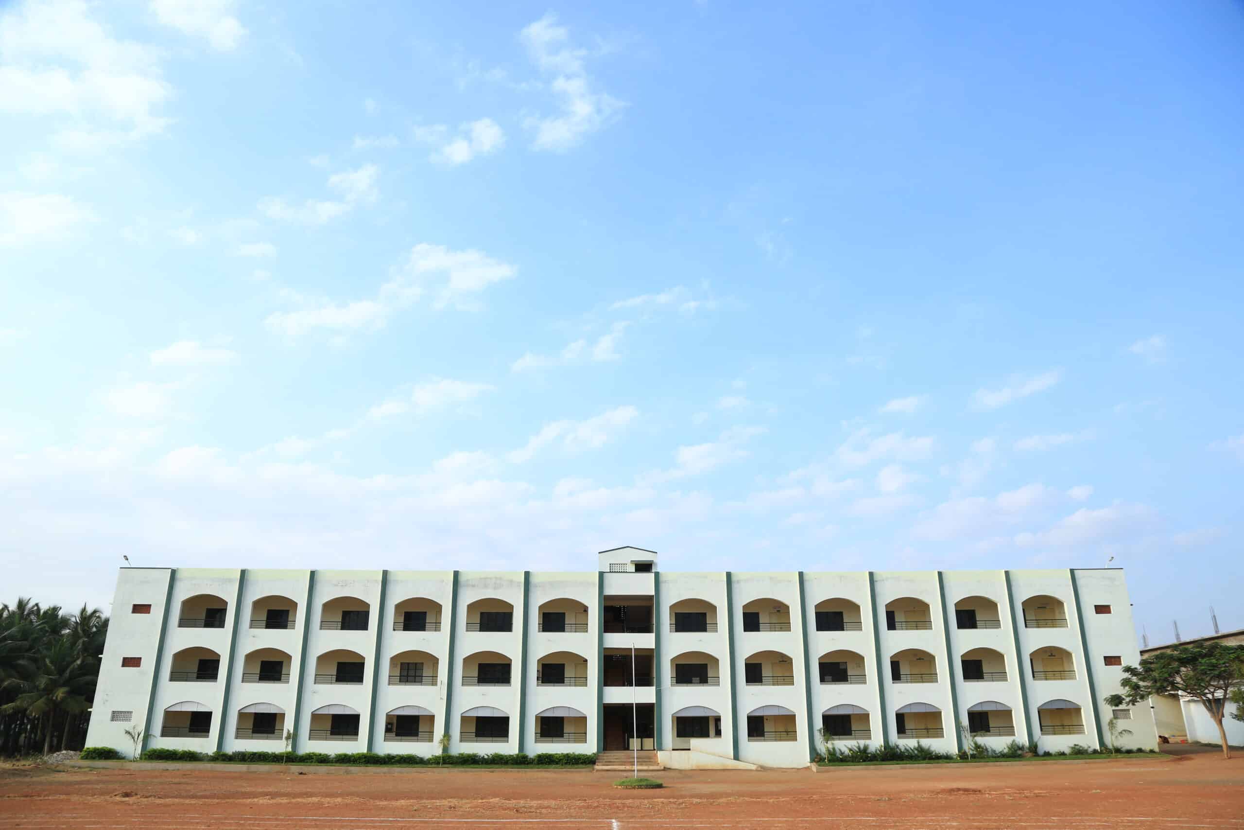 Senthamarai College Image